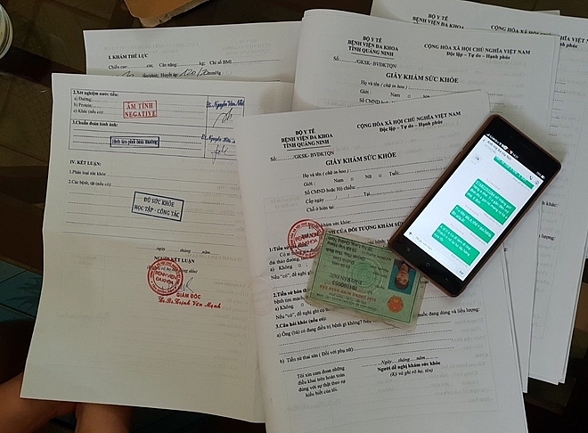 Làm giả giấy khám sức khỏe rồi rao bán công khai lam gia giay kham suc khoe roi rao ban cong khai