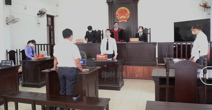 Bị cáo Hồ Hữu Nhân tại tòa