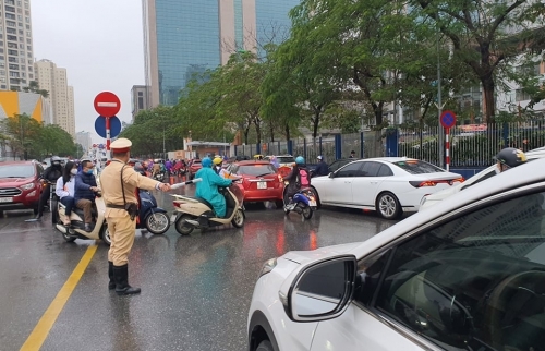 Đảm bảo giao thông thuận lợi cho học sinh đến trường