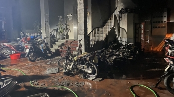 Hé lộ lý do người phụ nữ châm lửa đốt nhà trọ ở Phú Đô