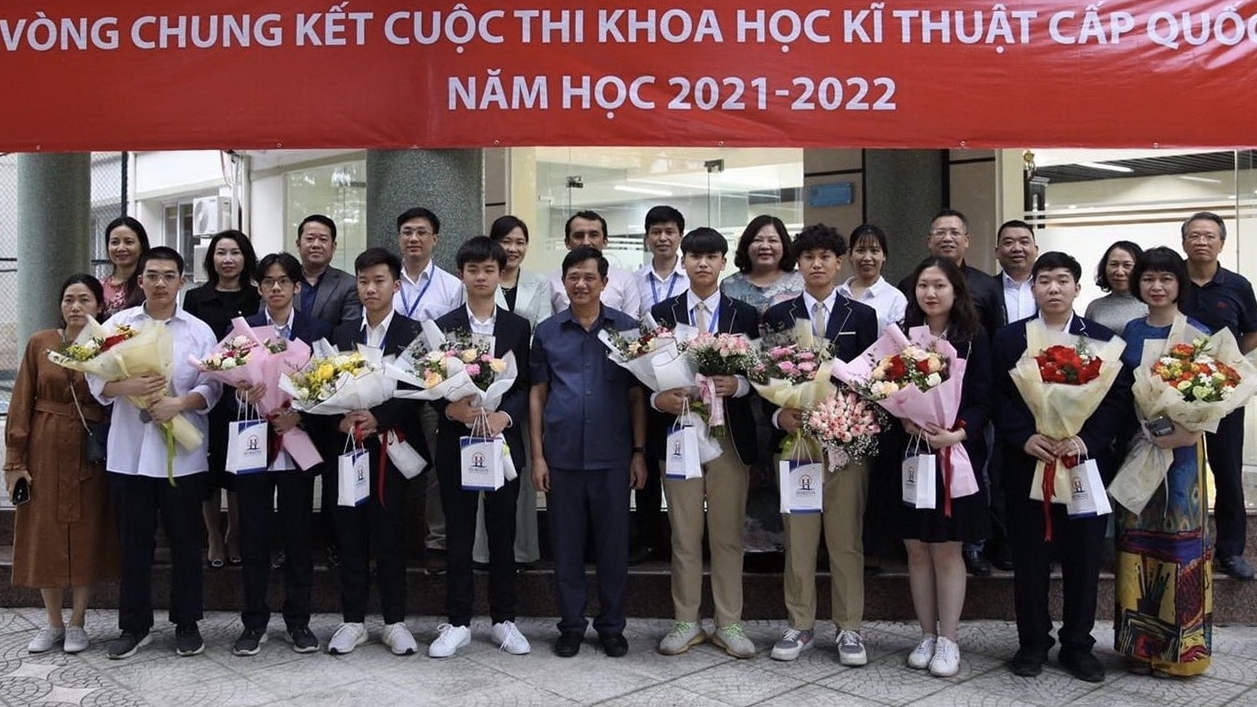 Học sinh Hà Nội đạt 2 giải Nhất tại Cuộc thi Nghiên cứu KHKT cấp quốc gia học sinh trung học 2021-2022