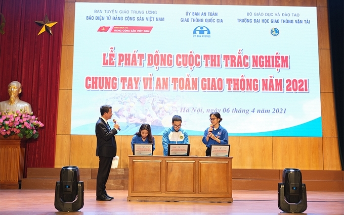 Phát động cuộc thi trắc nghiệm “Chung tay vì an toàn giao thông” trên mạng xã hội VCNet