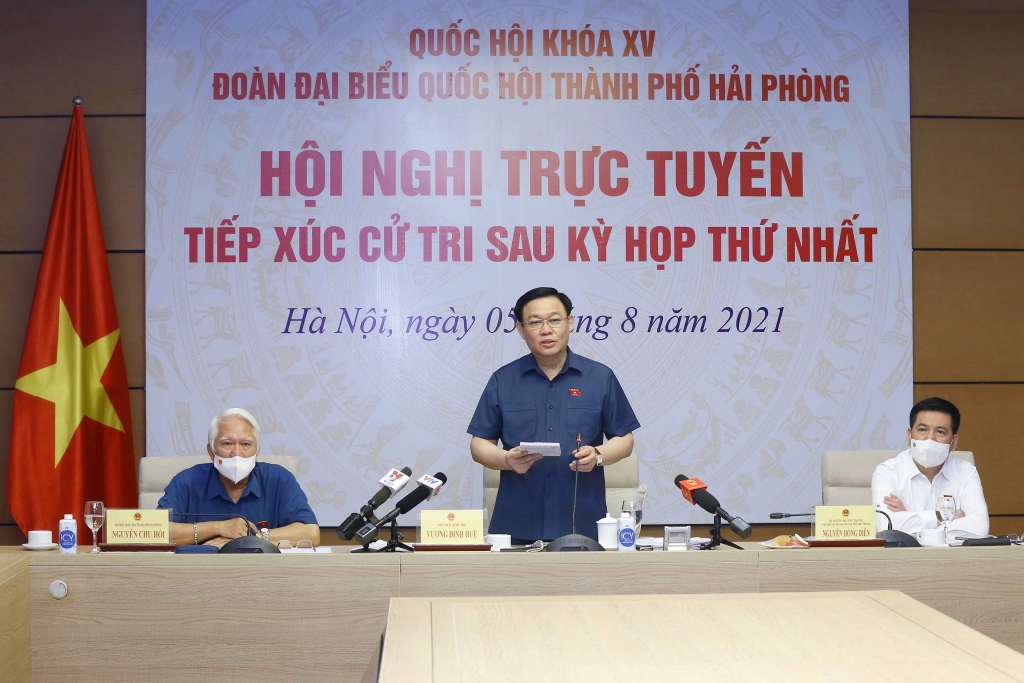 Chủ tịch Quốc hội tiếp xúc trực tuyến với cử tri Hải Phòng Chủ tịch Quốc hội tiếp xúc trực tuyến với cử tri Hải Phòng