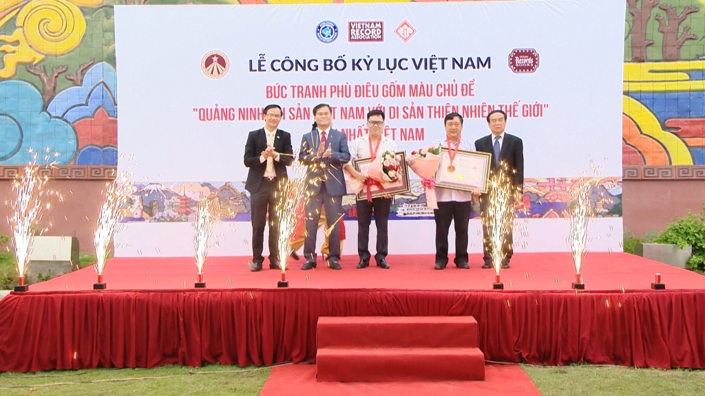 Công bố kỷ lục bức phù điêu gốm màu lớn nhất Việt Nam tại Hạ Long