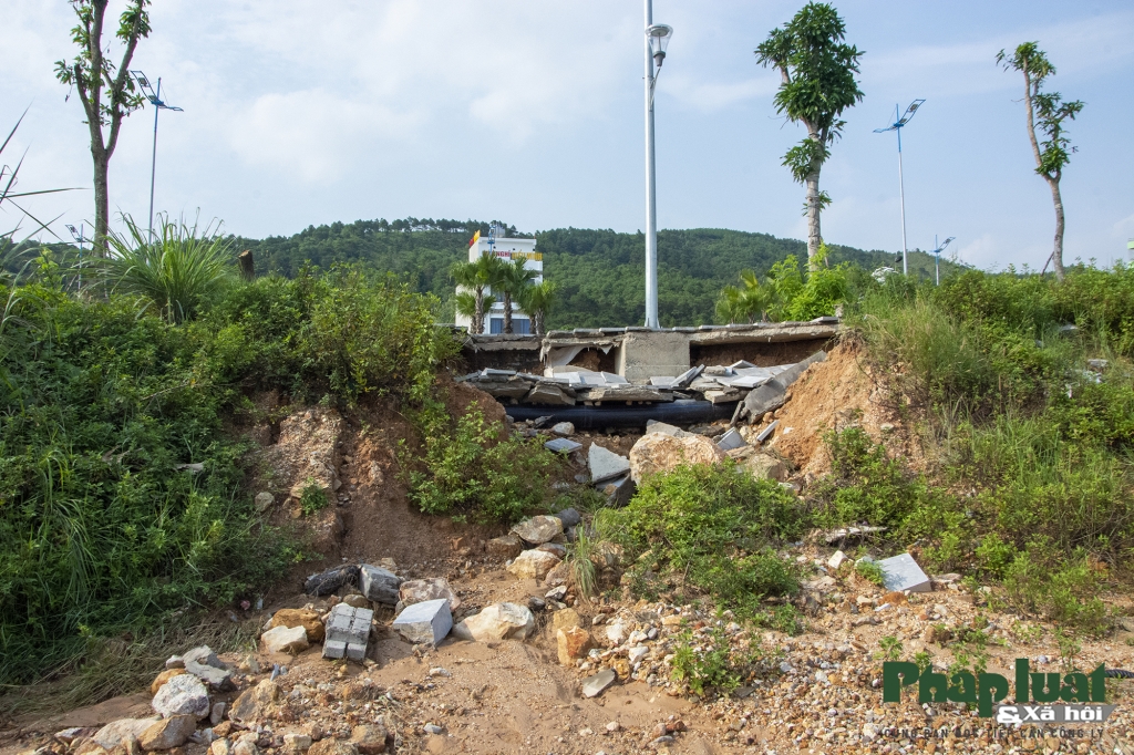 tuyen duong dep nhat quang ninh bong sat lo tro tru dien sau con mua