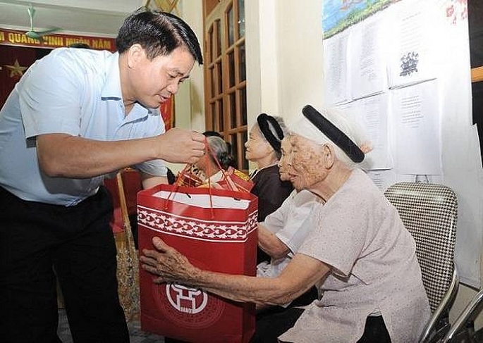 ha noi lap 4 doan kiem tra tinh hinh tang qua tet nam 2019