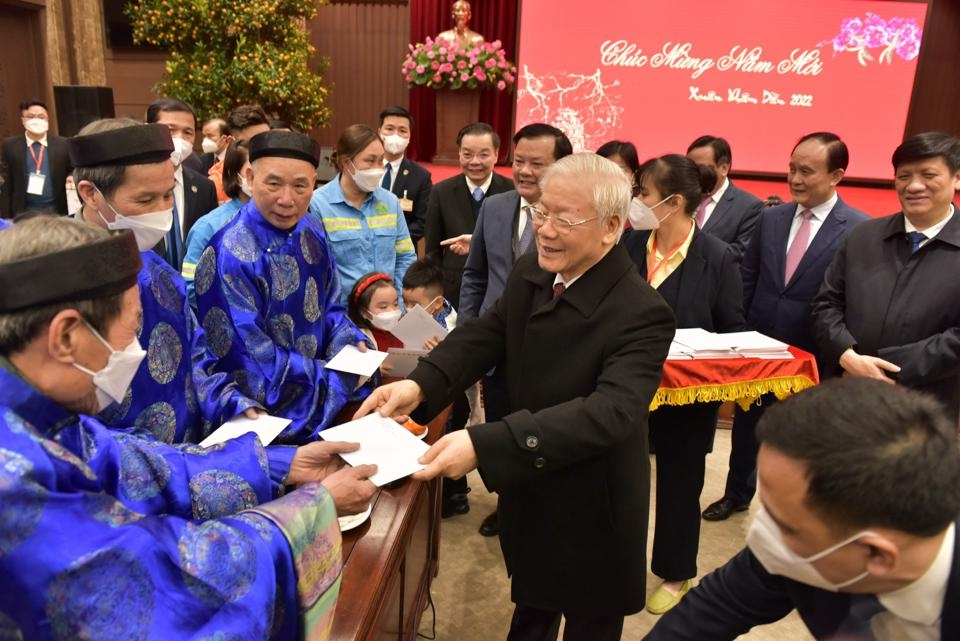 Tổng Bí thư Nguyễn Phú Trọng thăm hỏi, chúc Tết các cụ cao tuổi