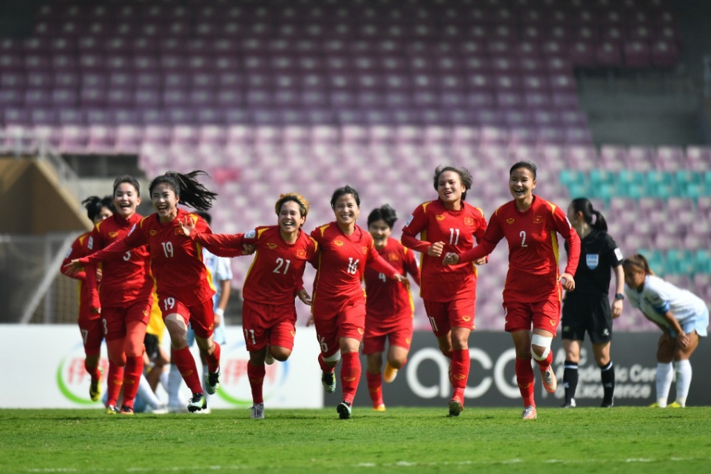 Chủ tịch nước tặng Huân chương Lao động cho Đội tuyển Bóng đá nữ Quốc gia