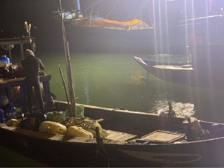 Tìm thấy thi thể bé gái 5 tuổi bị cha ném xuống sông Trường Giang Tìm thấy thi thể bé gái 5 tuổi bị cha ném xuống sông Trường Giang