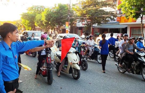 Thực hiện đồng bộ nhiều biện pháp bảo đảm an toàn giao thông cho thanh, thiếu niên