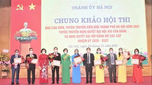 Xung kích trên mặt trận văn hóa, tư tưởng