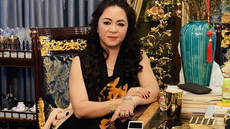 Công an TP Hồ Chí Minh tạm hoãn xuất cảnh đối với bà Nguyễn Phương Hằng