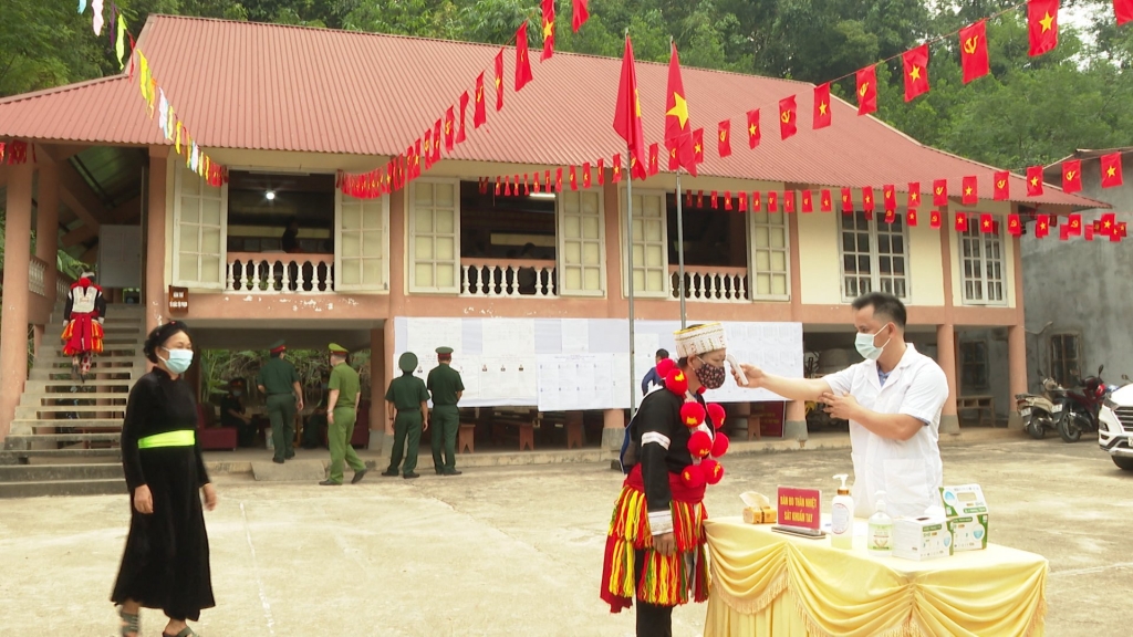 Công tác giãn cách và phòng chống dịch COVID-19 được thực hiện nghiêm ngặt. Ảnh: VGP/Trung Kiên