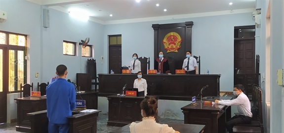 Bị cáo Nguyễn Văn Long tại phiên tòa sáng nay (2-6). Ảnh do ENV cung cấp