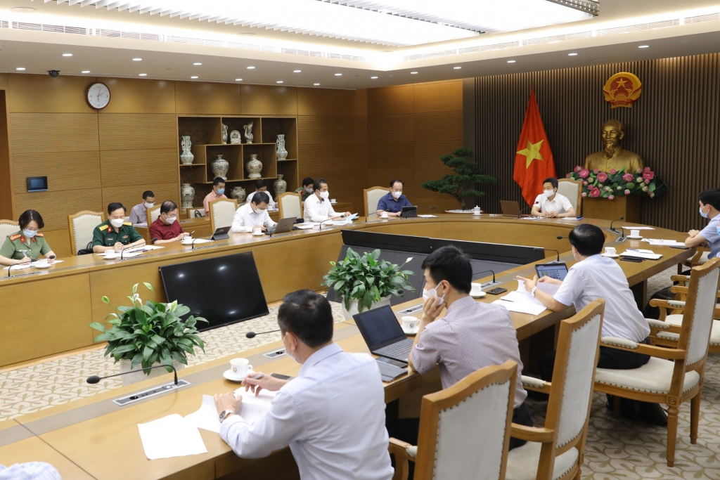Thường trực Ban Chỉ đạo giao Bộ Y tế khẩn trương đúc rút kinh nghiệm phòng, chống dịch trong khu công nghiệp tại Bắc Ninh, Bắc Giang, phổ biến ngay cho các địa phương. Ảnh VGP