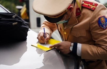 CSGT Hà Nội khuyến khích người dân nộp phạt qua bưu điện