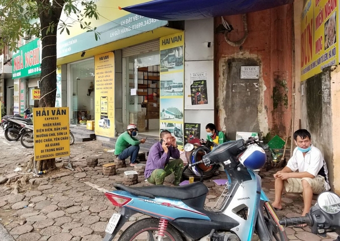 phuong my dinh 2 tra da via he de mat co quan chuc nang bat chap lenh cam