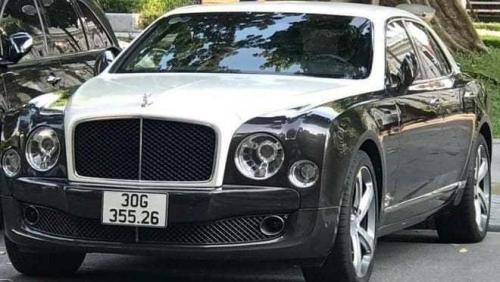 Phát hiện siêu xe Bentley đeo biển kiểm soát giả