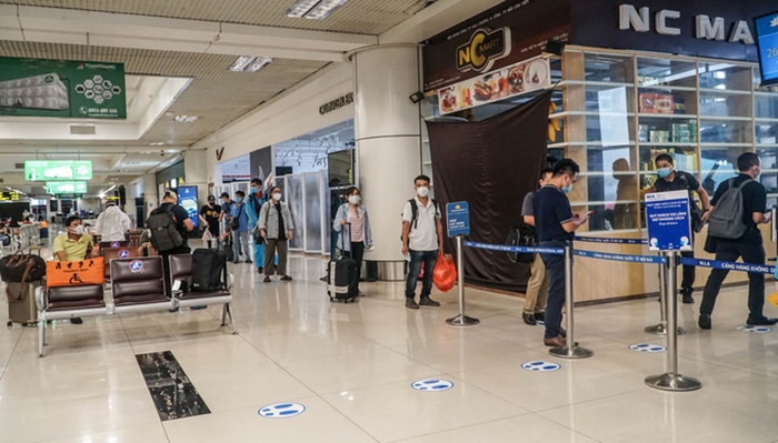 Vì sao Hà Nội yêu cầu cách ly tập trung 7 ngày đối với khách đi máy bay từ TP Hồ Chí Minh?