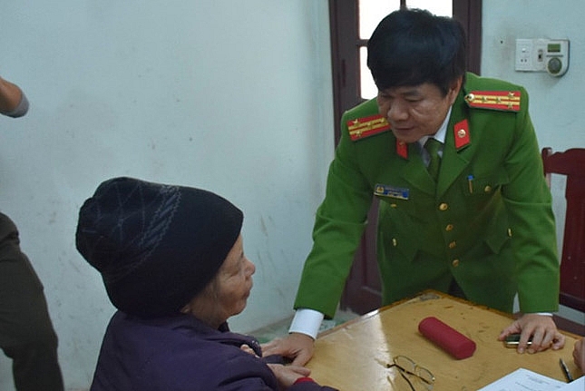 Vụ bà nội giết cháu 20 ngày tuổi: Lời khai của “thầy bói”... vu ba noi giet chau 20 ngay tuoi loi khai cua thay boi