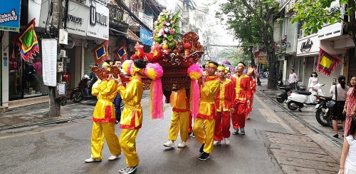 Tưng bừng lễ hội truyền thống đình Yên Thái năm 2019