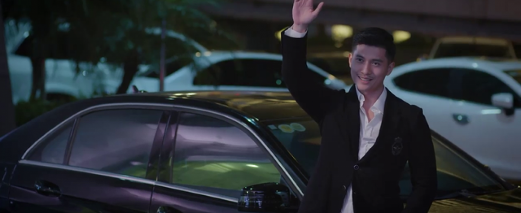 “Tình trẻ” của Lệ Quyên trong 