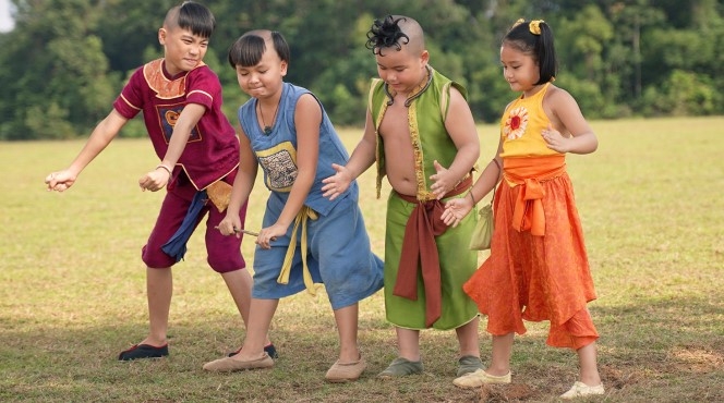 “Trạng Tí” Hữu Khang và sự khiêm tốn của một ngôi sao nhí “Trạng Tí” Hữu Khang và sự khiêm tốn của một ngôi sao nhí