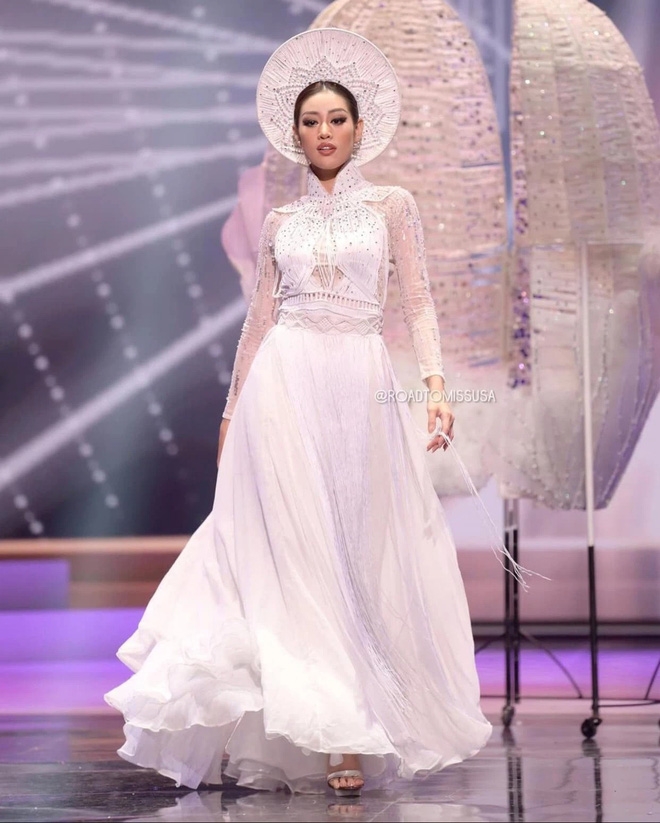 Khánh Vân gây sốt với trang phục dân tộc “Kén Em” tại Hoa hậu Hoàn vũ thế giới
