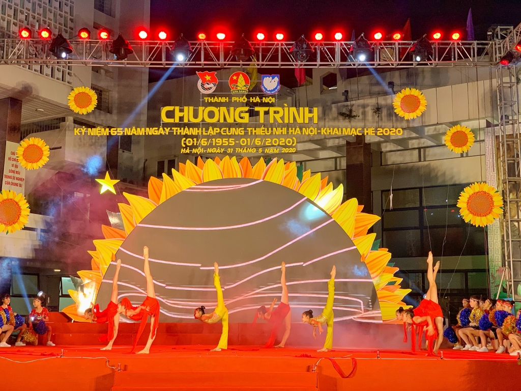 Những hình ảnh ấn tượng chào mừng ngày 1-6, kỷ niệm 65 năm thành lập Cung Thiếu nhi Hà Nội soi dong cac chuong trinh chao mung ngay 1 6 ky niem 65 nam thanh lap cung thieu nhi ha noi
