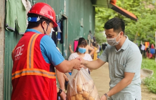 Tấm lòng của doanh nghiệp trẻ Hà Nội đối với người dân có hoàn cảnh khó khăn