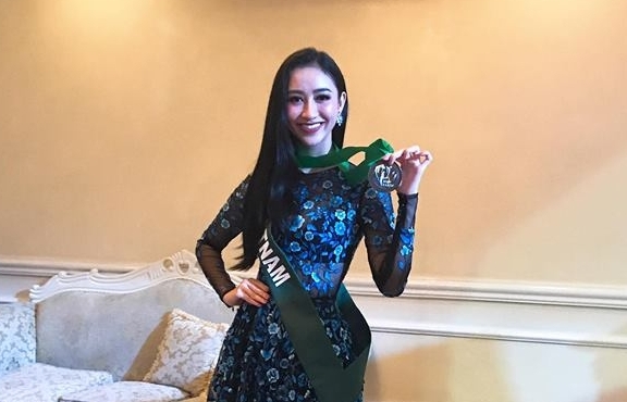 Hà Thu giành huy chương Đồng tại cuộc thi Hoa hậu Trái Đất 2017