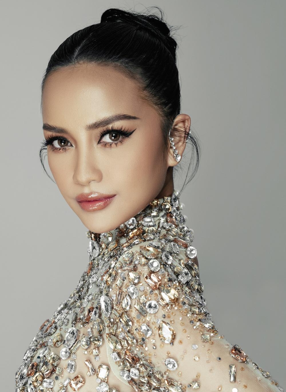 Hoa hậu Hoàn vũ Việt Nam "khốc liệt" hơn khi hai quán quân Vietnam Next Top Model cùng tham gia