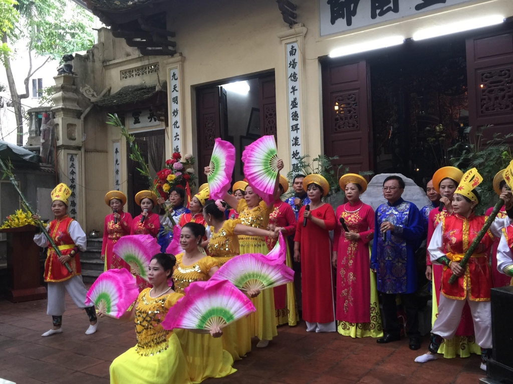 Sôi nổi ngày hội giỗ tổ làng nghề đúc đồng Ngũ Xã soi noi ngay hoi gio to lang nghe duc dong ngu xa