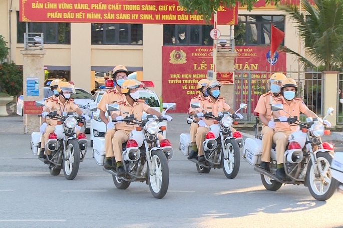 Phòng Cảnh sát giao thông Công an tỉnh Thanh Hoá đã ra quân thực hiện Mệnh lệnh của Giám đốc Công an tỉnh