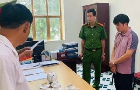 Phó giám đốc Ban giải phóng mặt bằng TP Thanh Hoá bị bắt giam vì liên quan đến lập hồ sơ khống