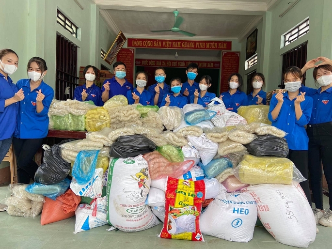 Các bạn đoàn viên trẻ huyện Quảng Xương tham gia tích cực vào hoạt động thiện nguyện
