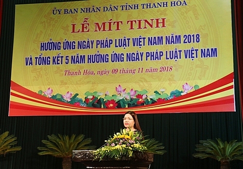 Phê bình 16 lãnh đạo vì “quên” Ngày Pháp luật Việt Nam