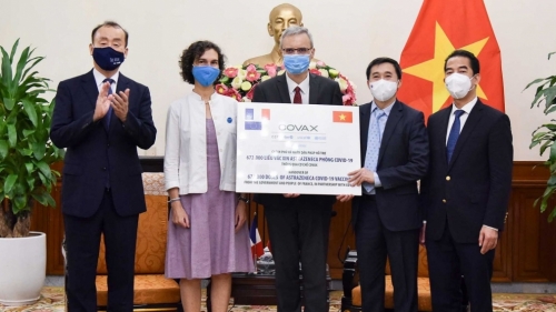 Pháp và I-ta-li-a tài trợ 1,5 triệu liều vắc-xin Astra Zeneca phòng Covid-19 cho Việt Nam