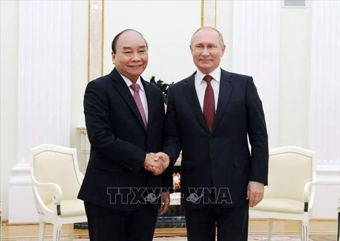 Chủ tịch nước Nguyễn Xuân Phúc hội đàm với Tổng thống Liên bang Nga
