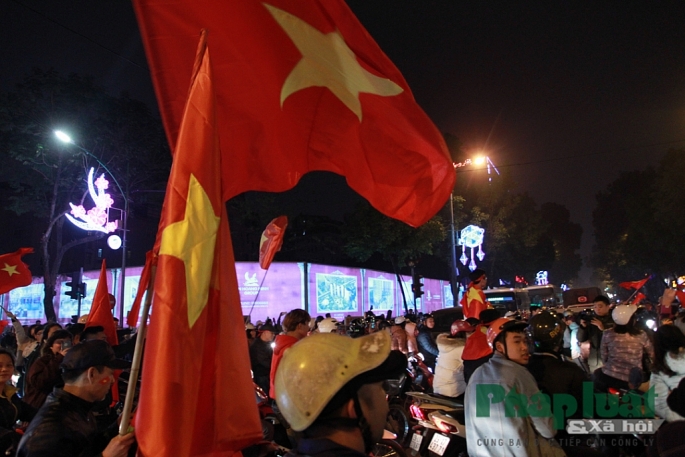 nguoi ham mo do ra duong mung viet nam vao tu ket asian cup 2019