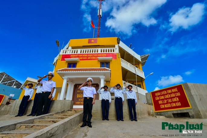 noi don binh minh dau tien cua to quoc