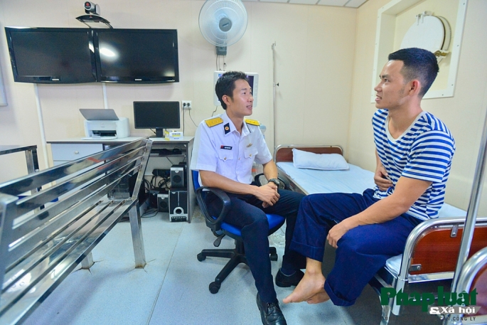 Cận cảnh tàu quân y 561 - bệnh viện trên biển hiện đại nhất Việt Nam can canh tau quan y 561 benh vien tren bien hien dai nhat viet nam