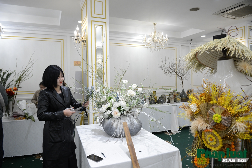 Gala thiết kế hoa lần đầu tiên tổ chức tại Hà Nội Cuộc hội tụ của những nhà thiết kế ngành hoa Việt Nam