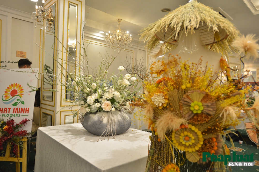 Gala thiết kế hoa lần đầu tiên tổ chức tại Hà Nội Cuộc hội tụ của những nhà thiết kế ngành hoa Việt Nam