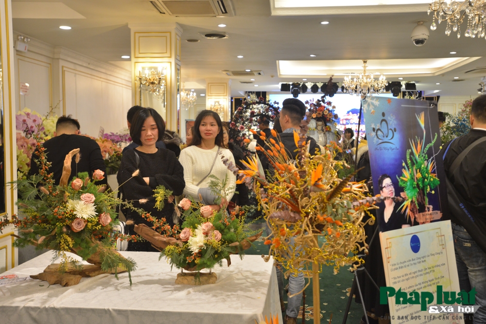 Gala thiết kế hoa lần đầu tiên tổ chức tại Hà Nội Cuộc hội tụ của những nhà thiết kế ngành hoa Việt Nam