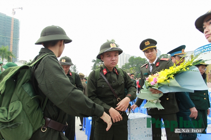 muon ma u ca m xu c tan binh nga y nha p ngu mu a xuan 2019