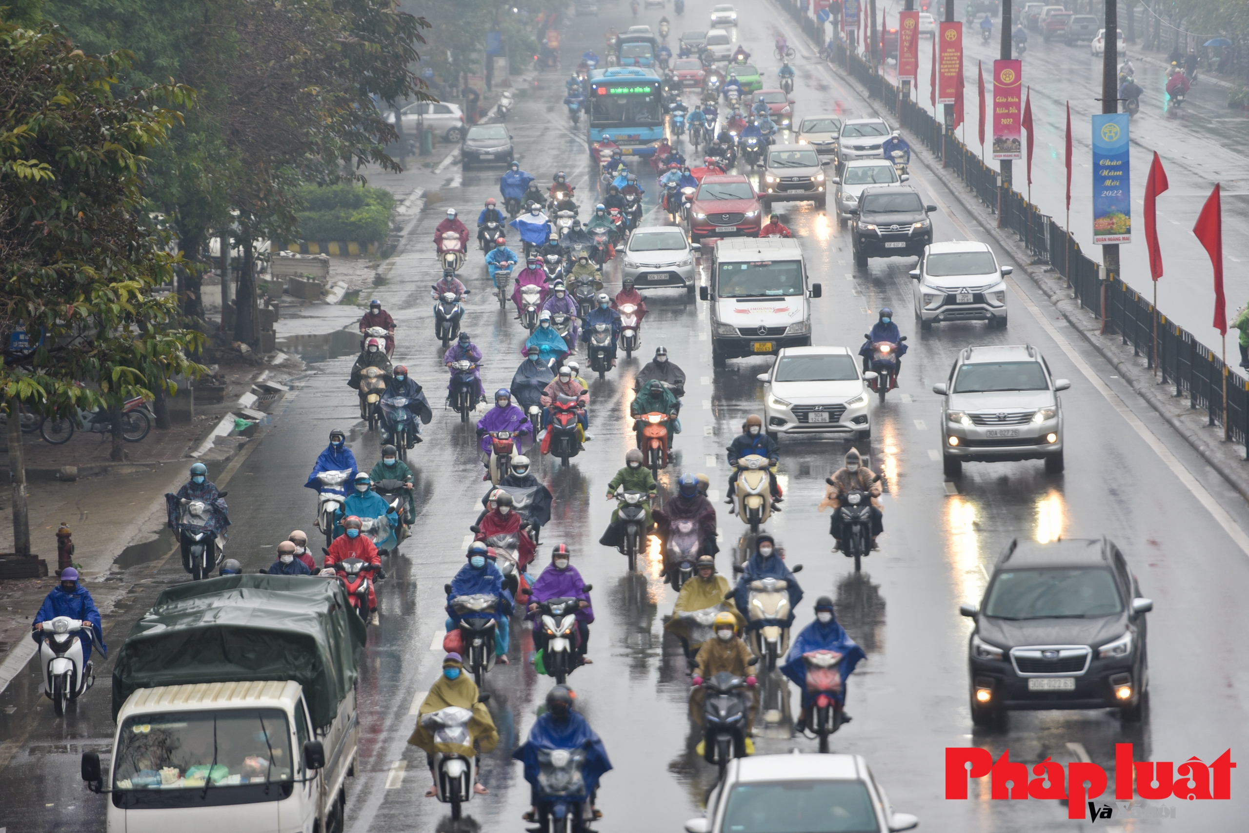 Cửa ngõ vào Hà Nội ùn tắc kéo dài trong ngày cuối nghỉ Tết Nguyên Đán