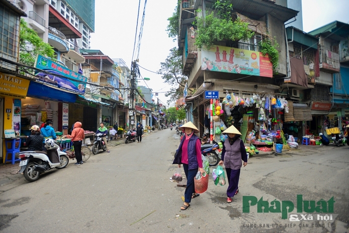 co mot con pho mang ten ngay quoc te phu nu o ha noi