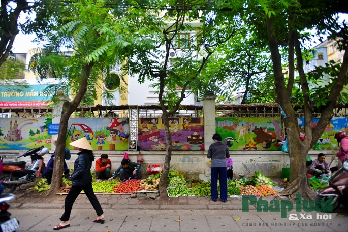 co mot con pho mang ten ngay quoc te phu nu o ha noi