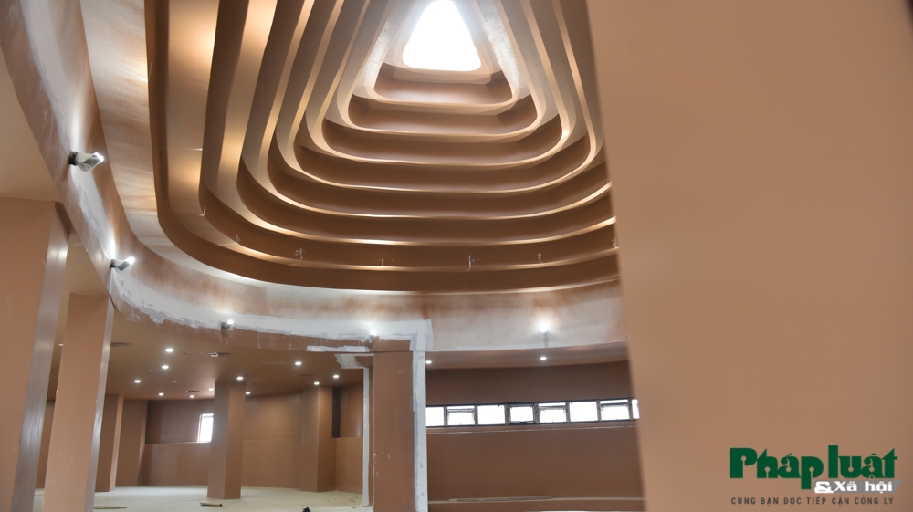 Khám phá nhà gốm trăm tỷ tại Bát Tràng Khám phá nhà gốm trăm tỷ tại Bát Tràng